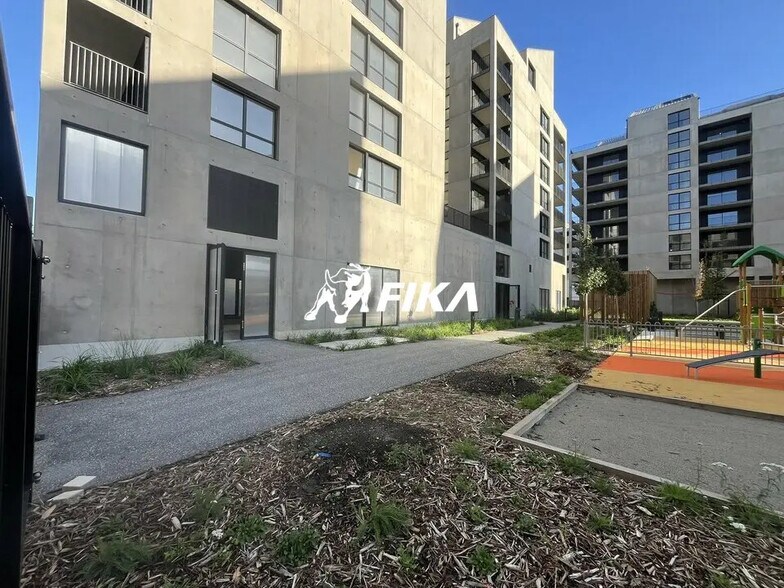 Local commercial dans Bordeaux à vendre - Photo de l’immeuble – Image 3 sur 12