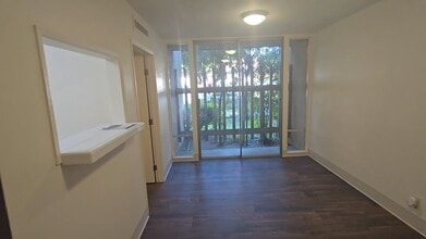 4295 Gesner St, San Diego, CA à louer - Vidéo sur l’annonce professionnelle 