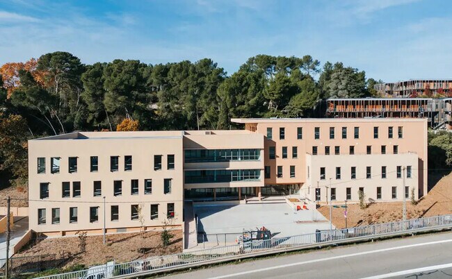 Plus de détails pour Bureau à louer