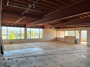 735 SE 6th St, Grants Pass, OR à louer Photo de l’immeuble– Image 2 sur 6