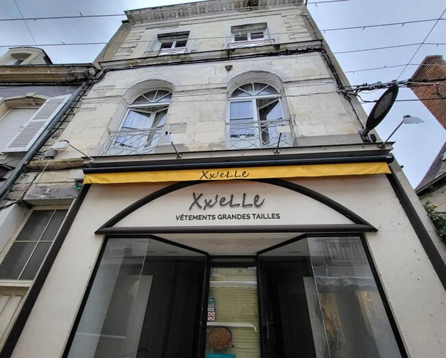 Plus de détails pour Local d’activités à vendre