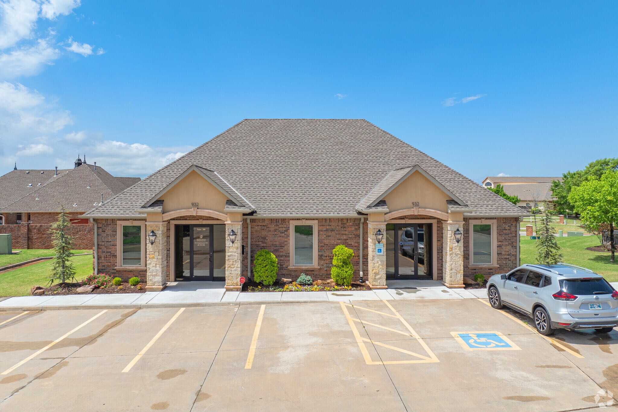 932 SW 107th St, Oklahoma City, OK à louer Photo principale– Image 1 sur 3