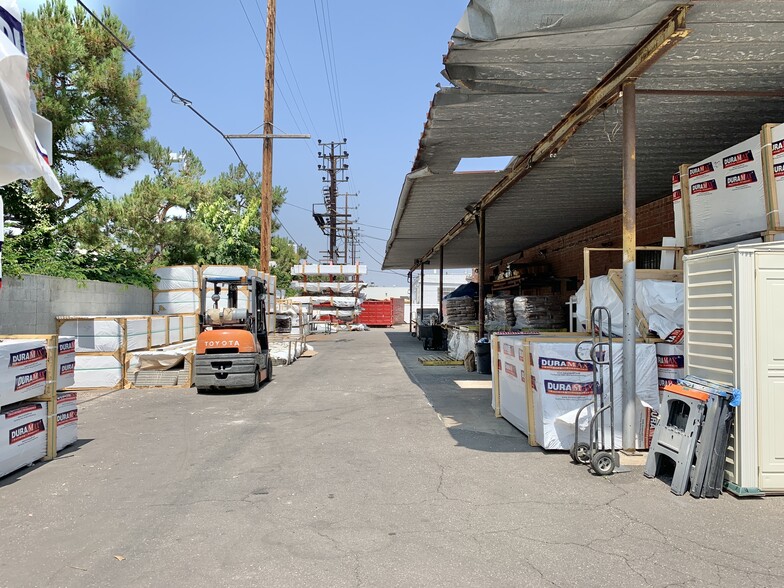 2424 N San Fernando Rd, Los Angeles, CA à louer - Photo de l’immeuble – Image 2 sur 7