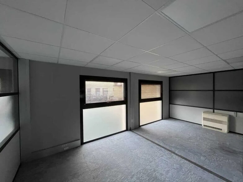 92 Cours Vitton, Lyon à louer - Photo de l’immeuble – Image 3 sur 31