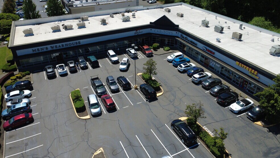 16901-16971 Southcenter Pky, Tukwila, WA à vendre - Photo de l’immeuble – Image 2 sur 8