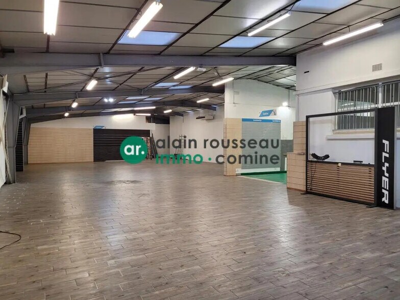 Local d’activités dans Saint-Herblain à louer - Photo de l’immeuble – Image 3 sur 5