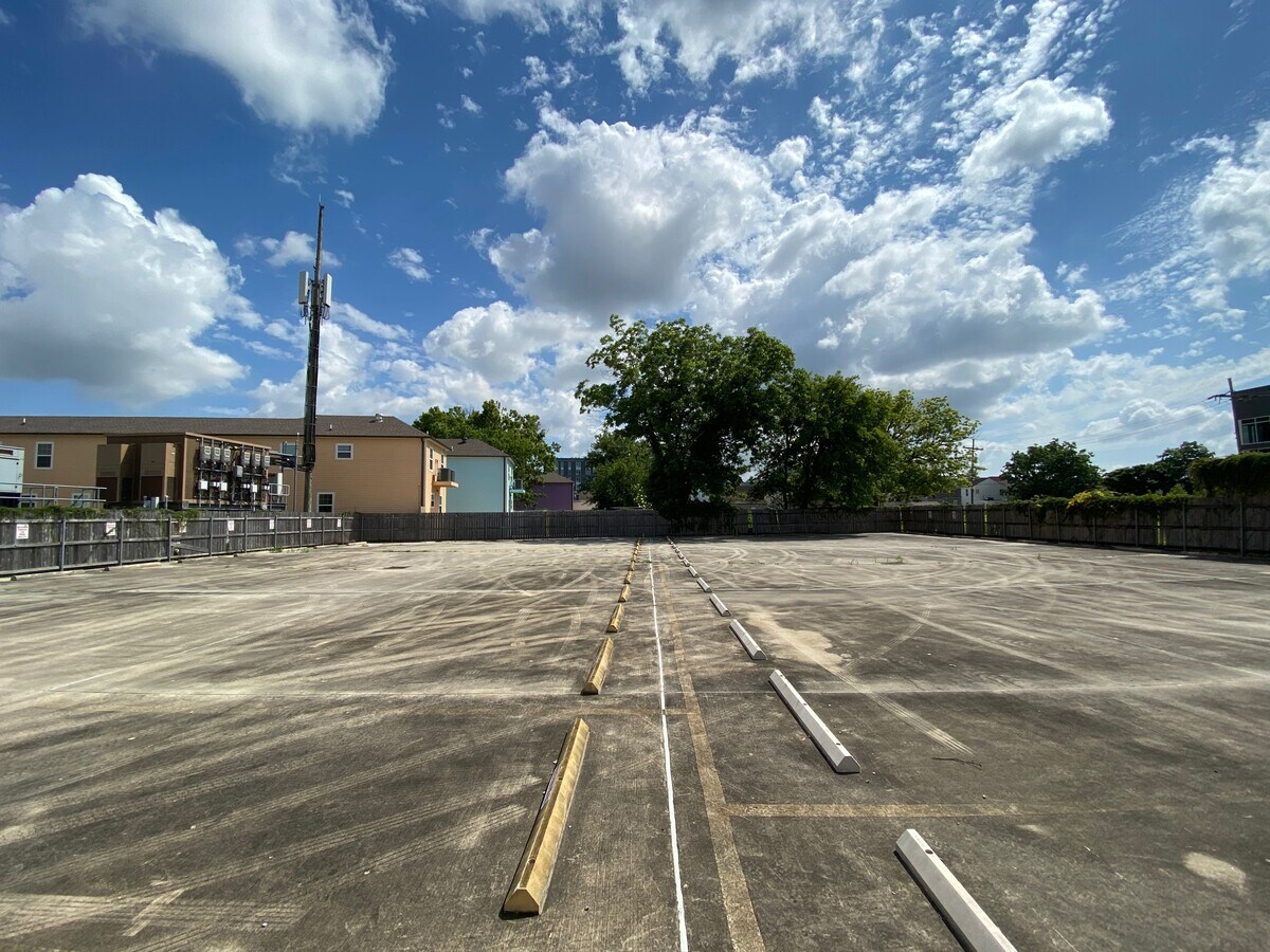 View Photo