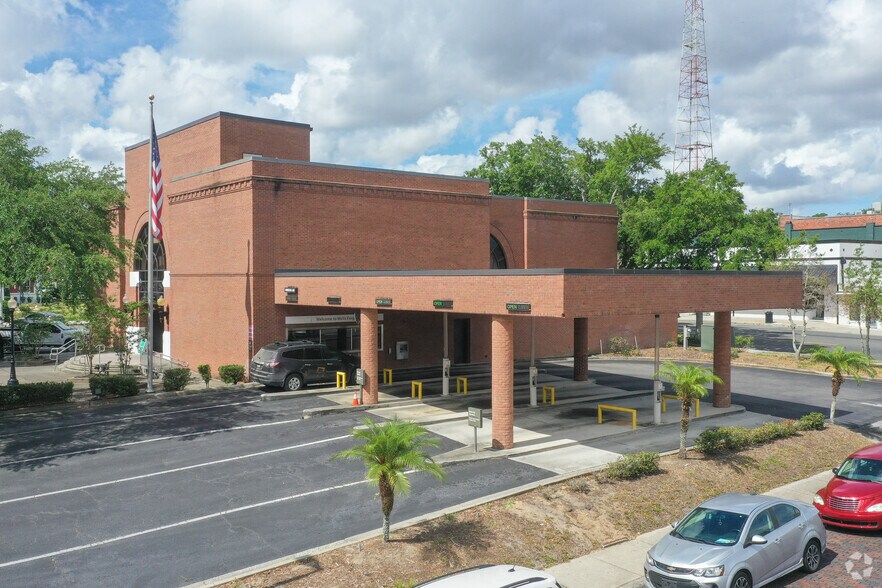 14210 7th St, Dade City, FL à vendre - Photo de l’immeuble – Image 3 sur 5