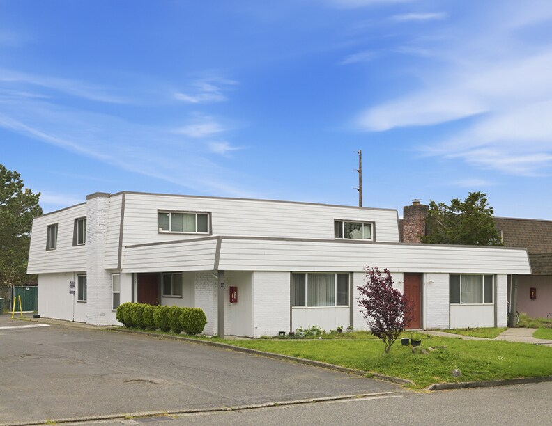 16 147th Ave SE, Bellevue, WA à vendre Photo principale– Image 1 sur 21