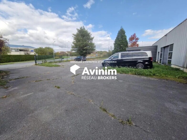 Industriel/Logistique dans Nanteuil-le-Haudouin à louer - Photo de l’immeuble – Image 2 sur 12