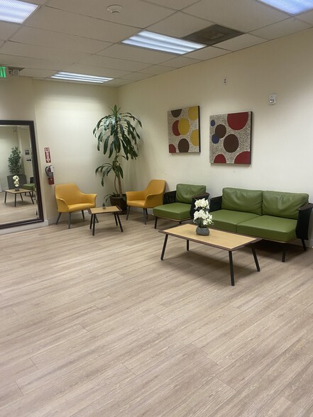 2675-2677 Zoe Ave, Huntington Park, CA à louer - Photo intérieure – Image 2 sur 19
