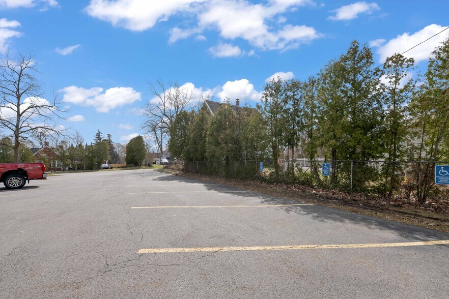 2889 Culver rd, Rochester, NY à vendre - Photo de l’immeuble – Image 3 sur 34