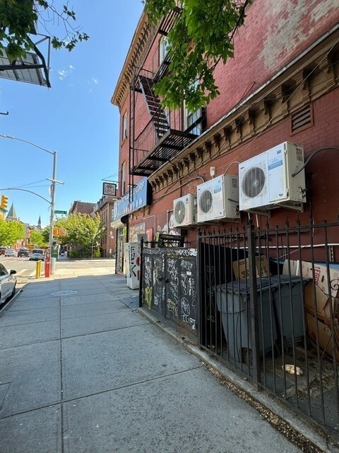 293 Putnam, Brooklyn, NY à louer Photo intérieure– Image 1 sur 4