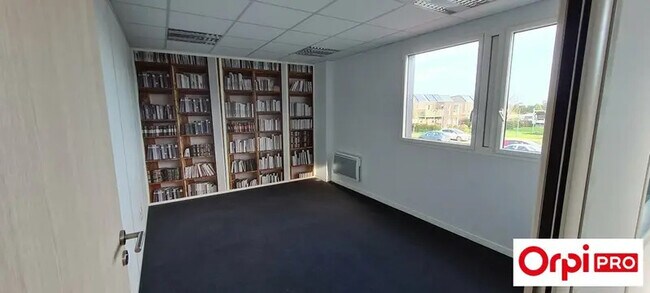 Plus de détails pour Bureau à vendre