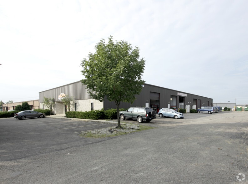 6137-6149 Enterprise Pky, Grove City, OH à louer - Photo de l’immeuble – Image 1 sur 3