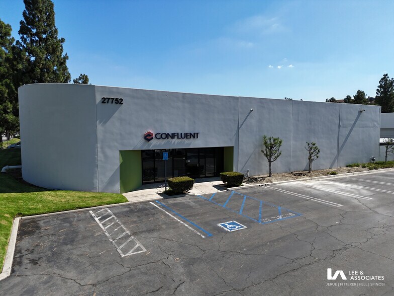 27752 El Lazo Rd, Laguna Niguel, CA à louer - Photo de l’immeuble – Image 2 sur 9