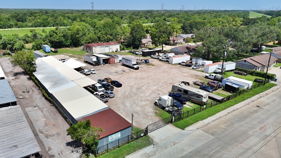 1915 Sherwood Forest St, Houston, TX à vendre - Photo de l’immeuble – Image 2 sur 32