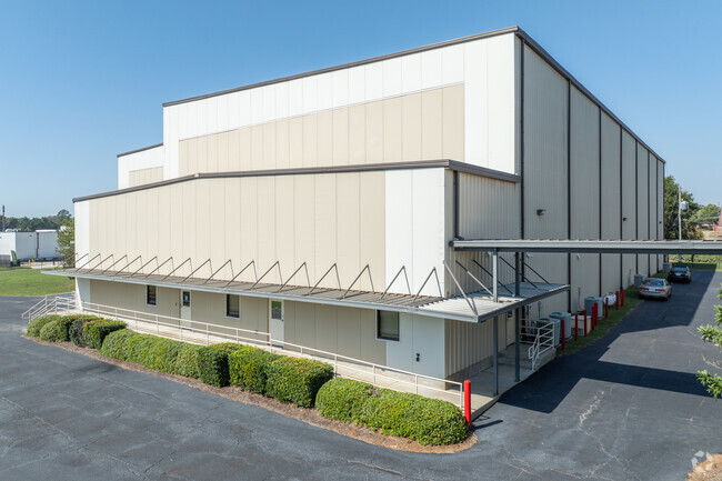 Plus de détails pour 48-50 Northtown Dr, Jackson, MS - Industriel/Logistique à vendre