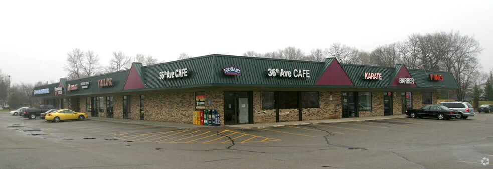 9410-9448 N 36th Ave, New Hope, MN à louer - Photo de l’immeuble – Image 3 sur 12