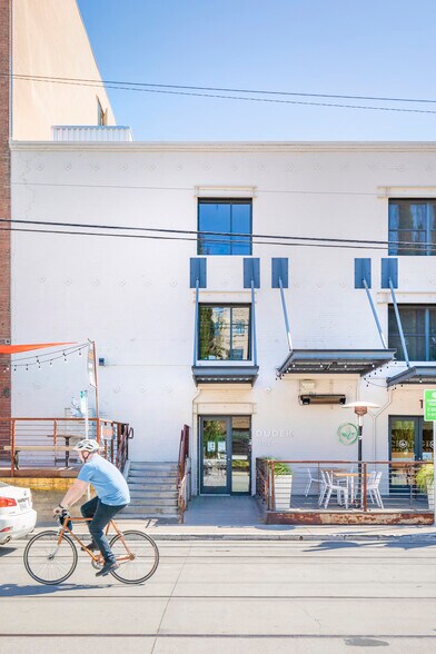 1100 R St, Sacramento, CA à louer - Photo de l’immeuble – Image 3 sur 6