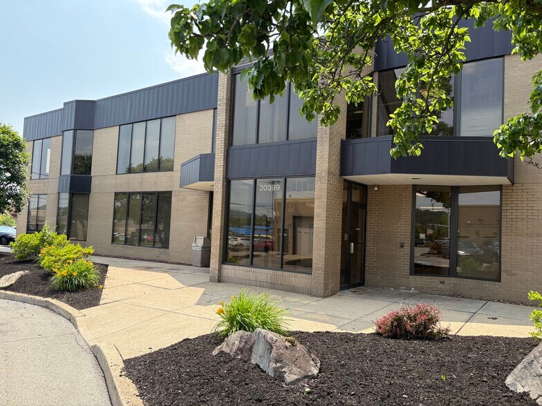 20399 Route 19, Cranberry Township, PA à louer - Photo de l’immeuble – Image 3 sur 4