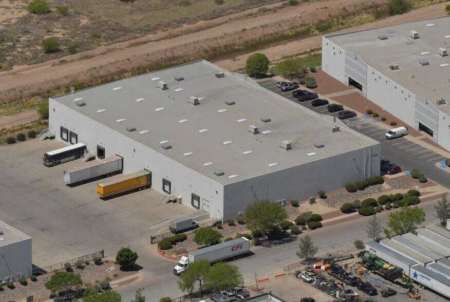 9640 Joe Rodriguez, El Paso, TX à louer - Photo de l’immeuble – Image 2 sur 2