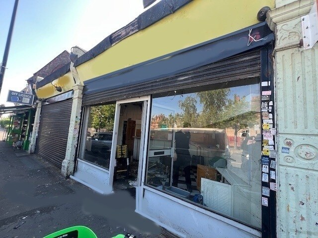 30-32 Lymington Avenue, Londres à louer - Photo de l’immeuble – Image 1 sur 5