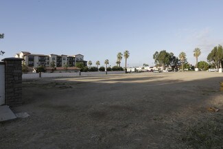 Plus de détails pour Southeast Corner Of Iowa Ave & Massachusetts Ave, Riverside, CA - Terrain à louer