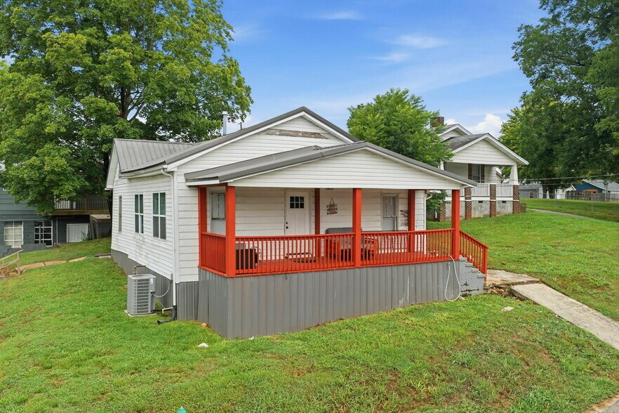 206 Ferry St, Loudon, TN à vendre - Photo de l’immeuble – Image 2 sur 23