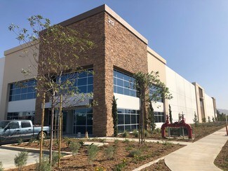 Plus de détails pour 212 Markham St, Perris, CA - Industriel/Logistique à louer