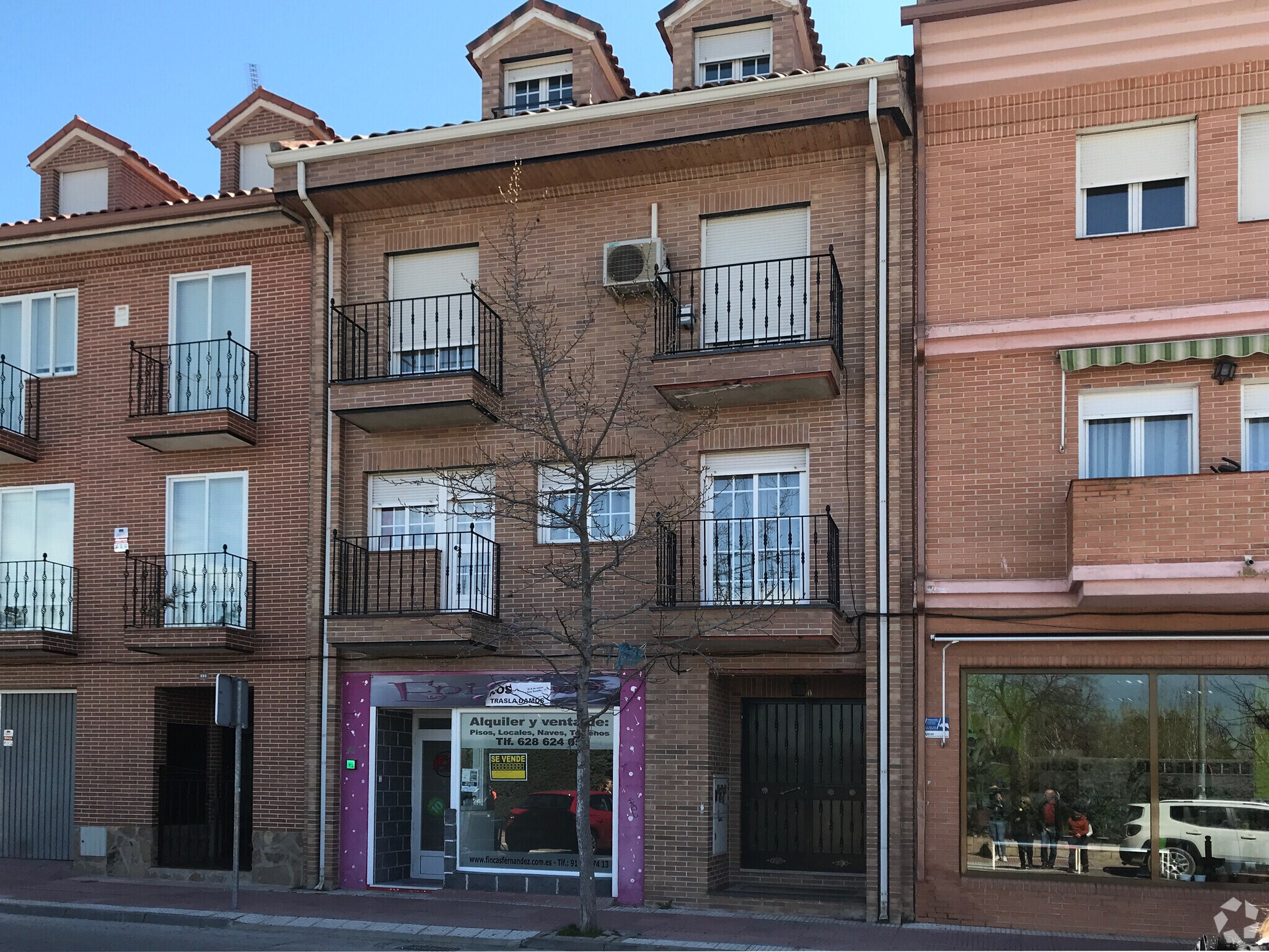 Avenida de la Ilustración, 50, Velilla de San Antonio, Madrid à vendre Photo principale– Image 1 sur 3