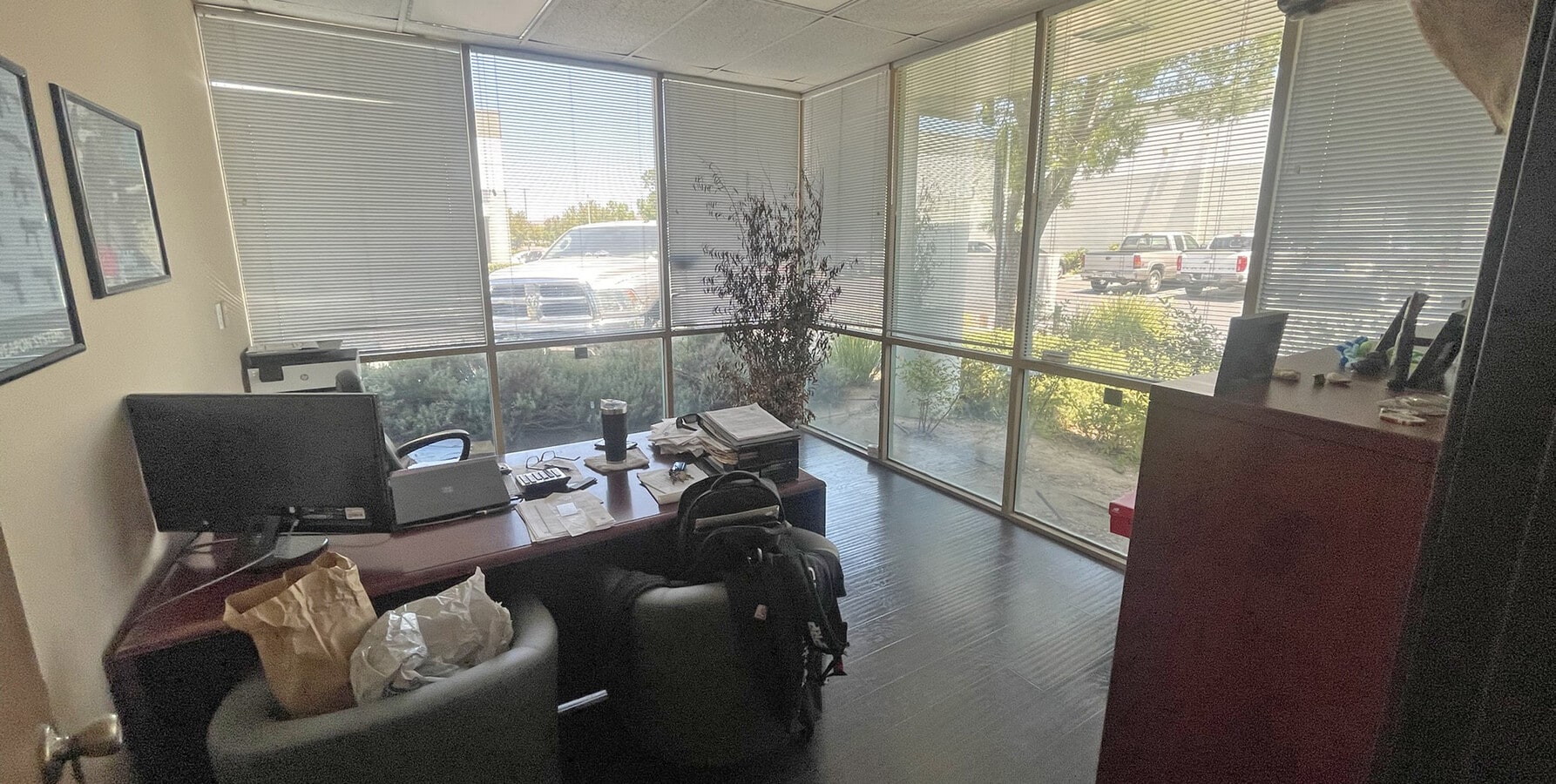 570-571 Central Ave, Lake Elsinore, CA 92530 - Lot 570-A -  - Photo intérieure - Image 1 of 2