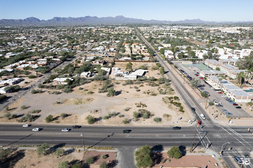 4137 N 1st Ave, Tucson, AZ à vendre - Photo de l’immeuble – Image 1 sur 5