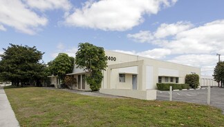 Plus de détails pour 2400 NW Boca Raton Blvd, Boca Raton, FL - Industriel/Logistique à louer