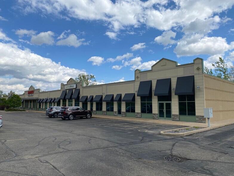 330 E Main St, Rockton, IL à louer - Photo de l’immeuble – Image 2 sur 12