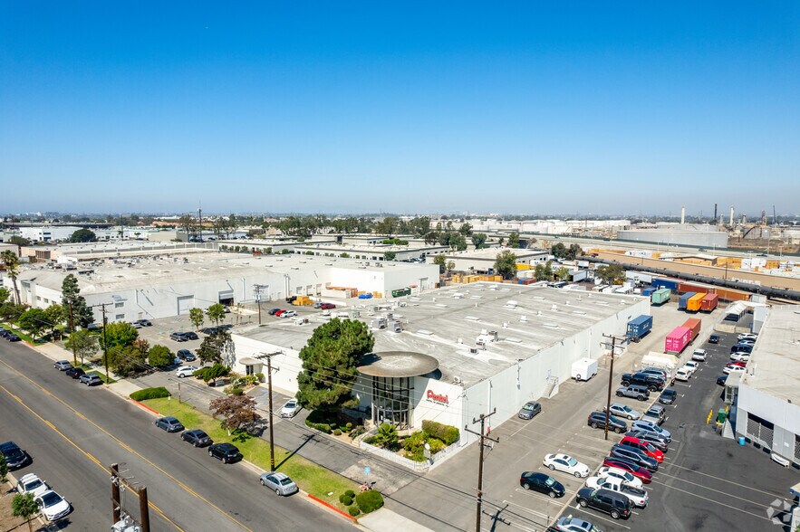 2715-2725 Columbia St, Torrance, CA à vendre - Photo de l’immeuble – Image 3 sur 3