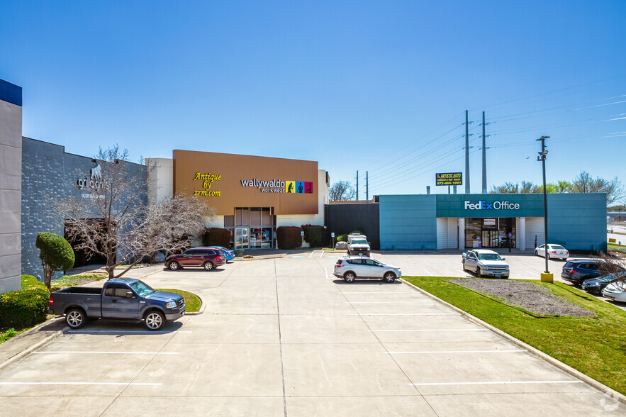 13940-13960 N Stemmons Fwy, Farmers Branch, TX à louer - Photo de l’immeuble – Image 2 sur 16