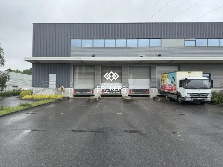 Industriel/Logistique dans Villeparisis à louer - Photo de l’immeuble – Image 1 sur 15