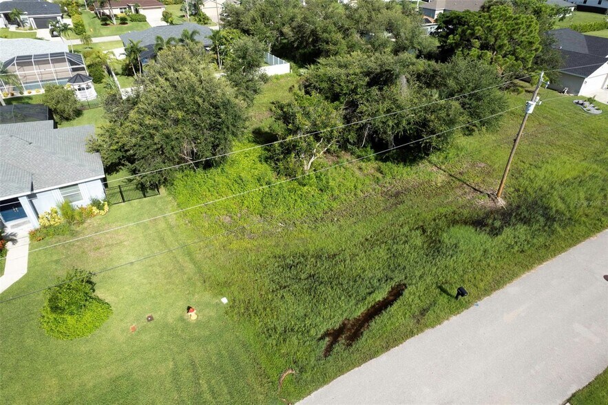 1502 SW 19th Pl, Cape Coral, FL à vendre - Aérien – Image 1 sur 14