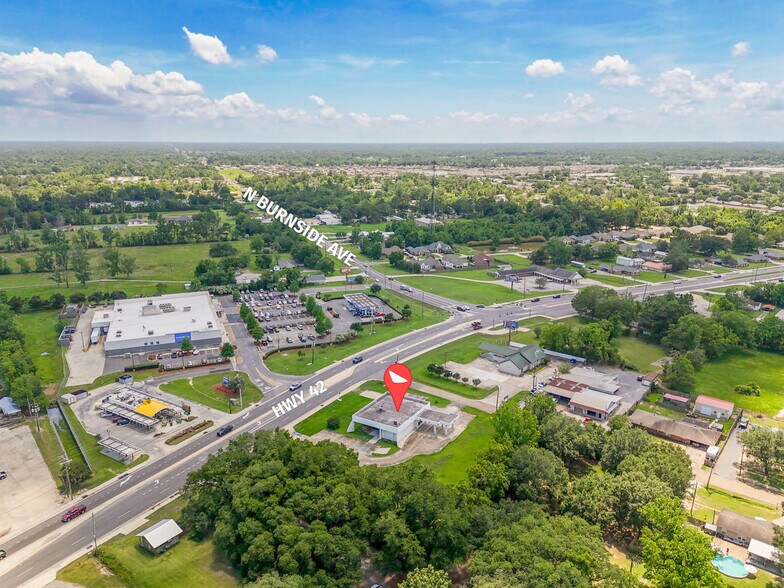 41012 Highway 42, Prairieville, LA à vendre - Photo de l’immeuble – Image 2 sur 6