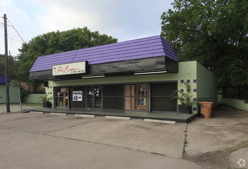 1607 E Riverside Dr, Austin, TX à louer - Photo de l’immeuble – Image 2 sur 2