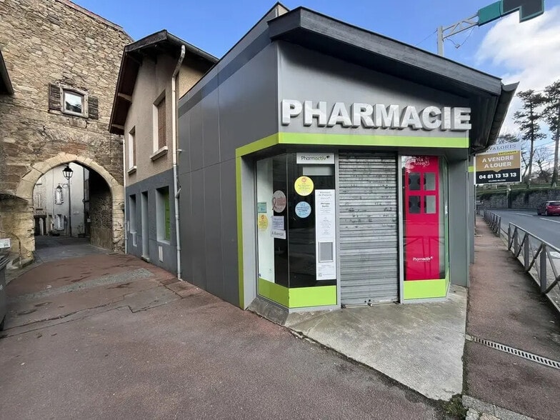 Local commercial dans Chasselay à vendre - Photo de l’immeuble – Image 1 sur 9