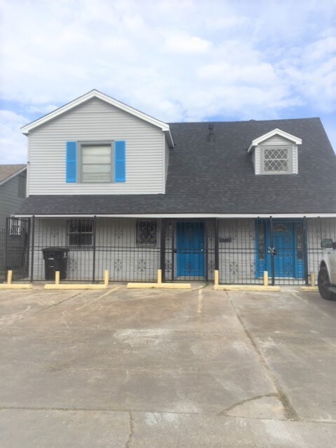 8453 Howard Dr, Houston, TX à louer Autre– Image 1 sur 10