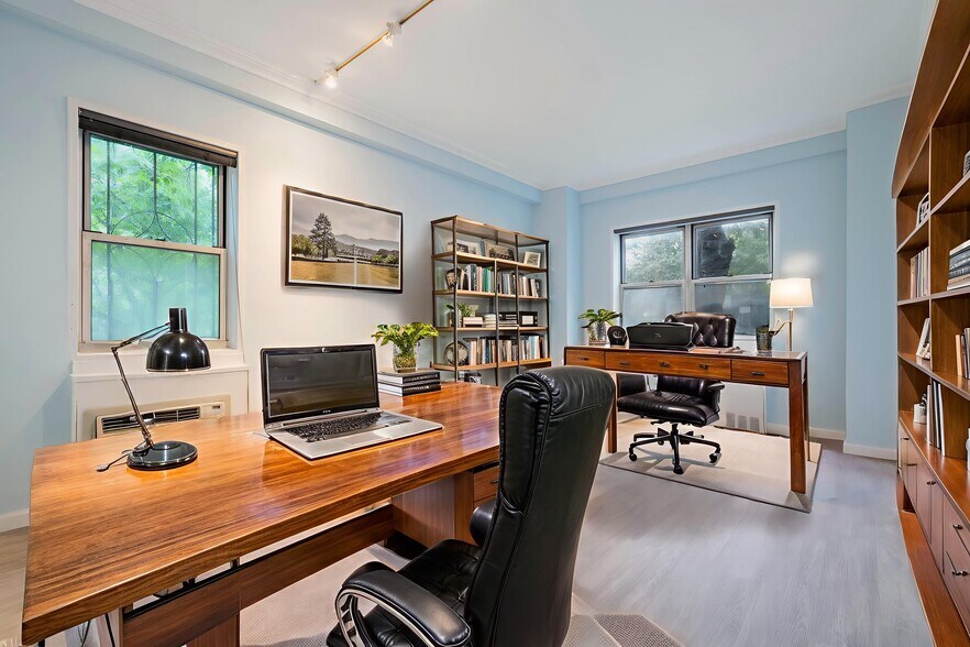 30 W 60th St, New York, NY à vendre - Photo de l’immeuble – Image 3 sur 22
