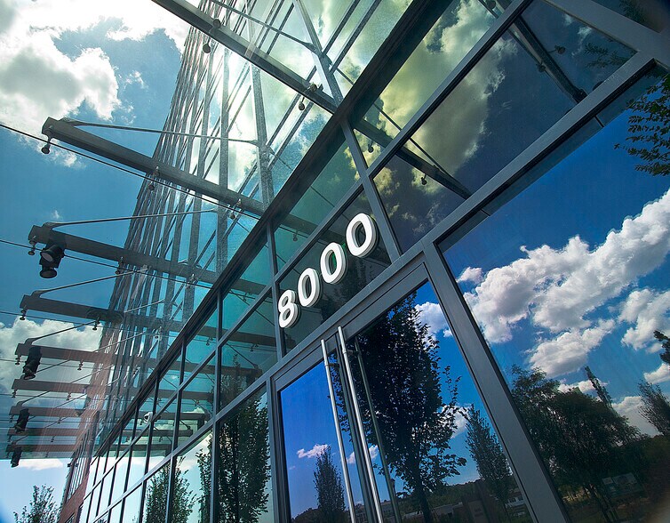 8000 Avalon Blvd, Alpharetta, GA à louer - Photo de l’immeuble – Image 3 sur 27