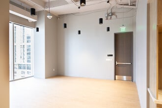 1900 N Pearl St, Dallas, TX à louer Photo intérieure– Image 1 sur 7