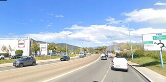 Plus de détails pour Local commercial à louer