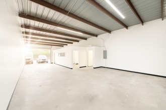 14518 Hempstead Hwy, Houston, TX à louer Photo intérieure– Image 2 sur 3