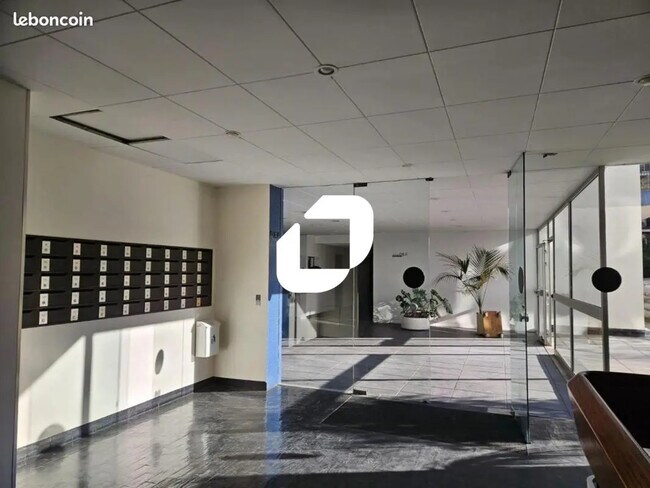 Plus de détails pour Bureau à louer