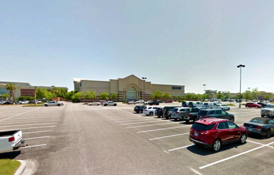 1200 Coastal Grand Cir, Myrtle Beach, SC à vendre - Photo de l’immeuble – Image 1 sur 2